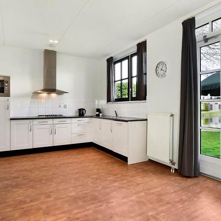 Luxury 4-Person Residence In The Holiday Park Landal Esonstad Anjum ภายนอก รูปภาพ