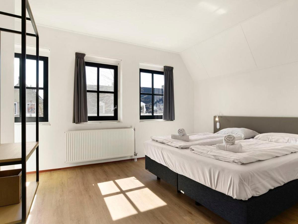 Luxury 4-Person Residence In The Holiday Park Landal Esonstad Anjum ภายนอก รูปภาพ