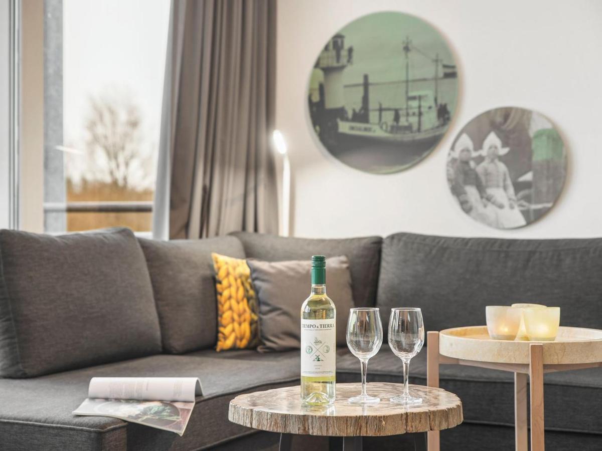Luxury 4-Person Residence In The Holiday Park Landal Esonstad Anjum ภายนอก รูปภาพ